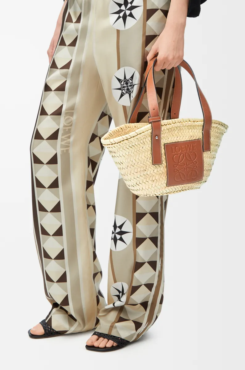 小号棕榈叶和牛皮革 Basket 手袋