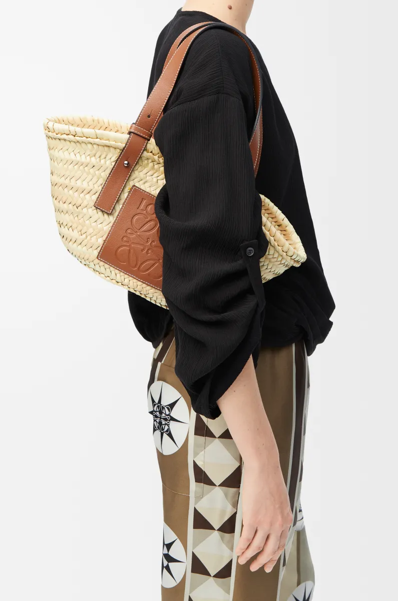 小号棕榈叶和牛皮革 Basket 手袋