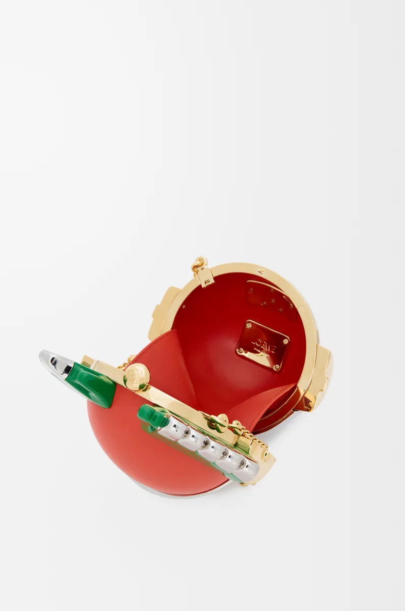 金属和纳帕羊皮革 Knight Cat 手拿包