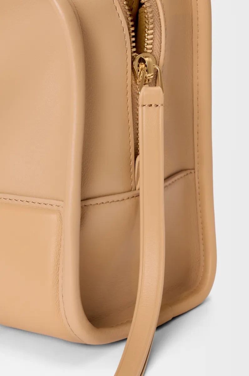 小号柔软牛皮革 Amazona 180 手袋