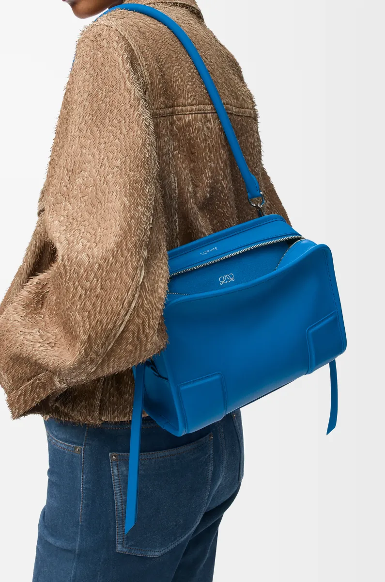 小号柔软牛皮革 Amazona 180 手袋