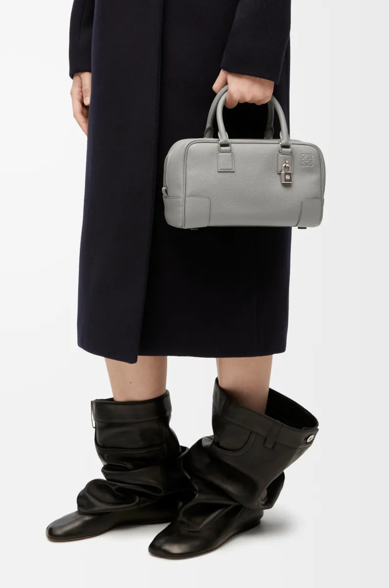 柔软粒面牛皮革 Amazona 23 手袋