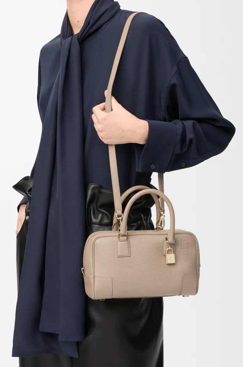 柔软粒面牛皮革 Amazona 23 手袋