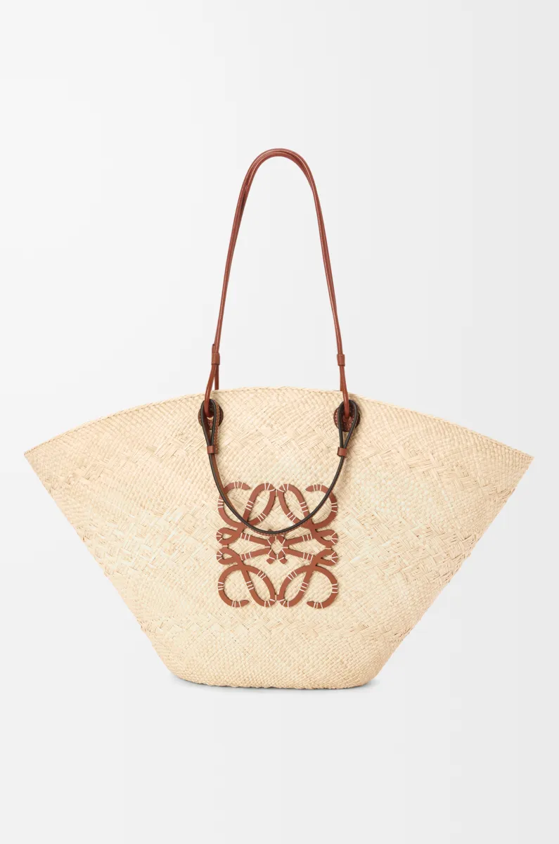 大号伊拉卡棕榈纤维和牛皮革 Anagram Basket 手袋