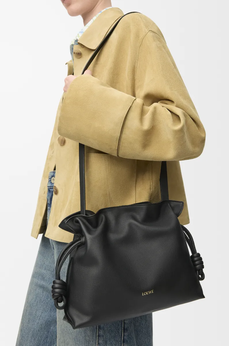 中号纳帕牛皮革 Flamenco 手拿包