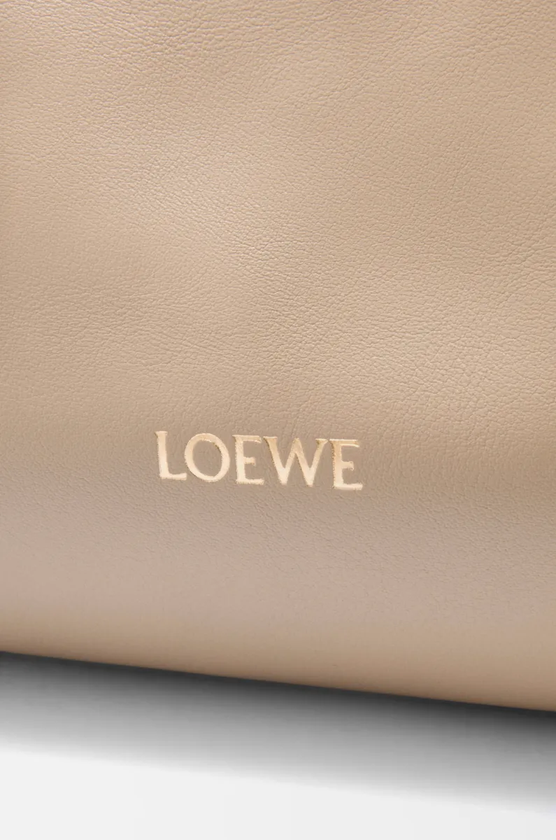 中号纳帕牛皮革 Flamenco 手拿包