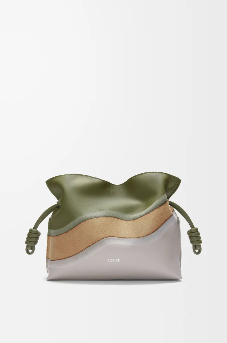 中号纳帕牛皮革 Flamenco 手拿包