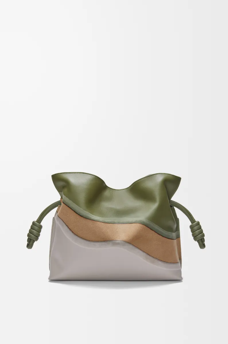 中号纳帕牛皮革 Flamenco 手拿包