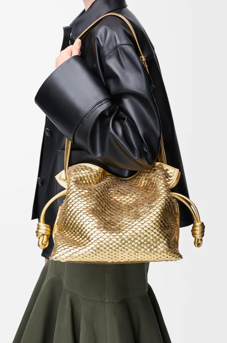 中号层压羊皮革 Flamenco 手拿包