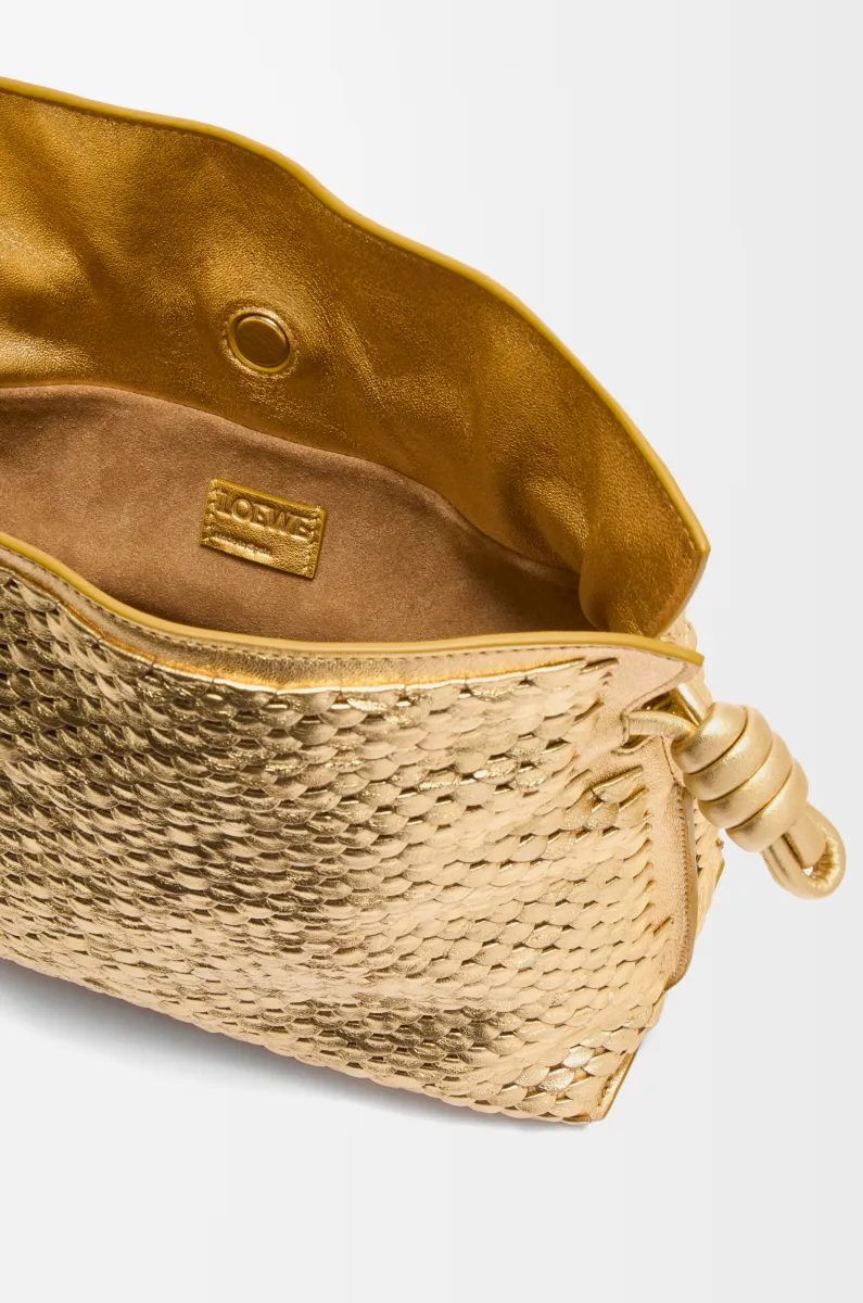 中号层压羊皮革 Flamenco 手拿包