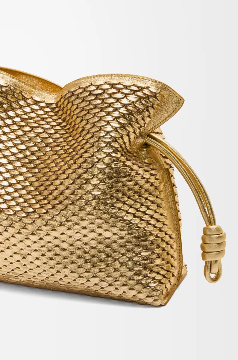 中号层压羊皮革 Flamenco 手拿包