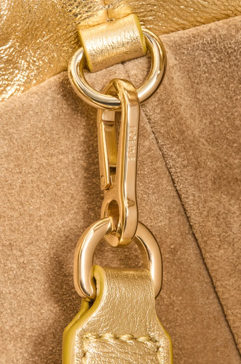 中号层压羊皮革 Flamenco 手拿包