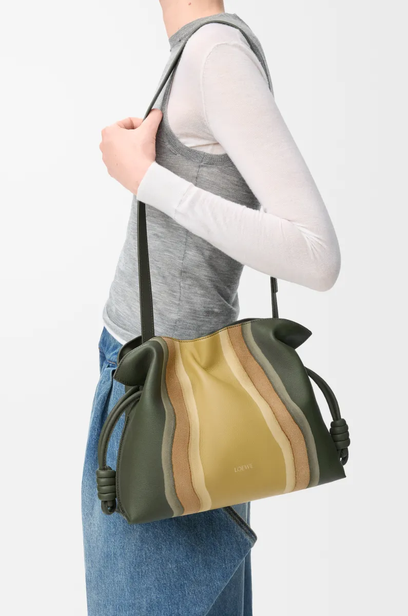 中号纳帕牛皮革 Flamenco Landscape 手拿包