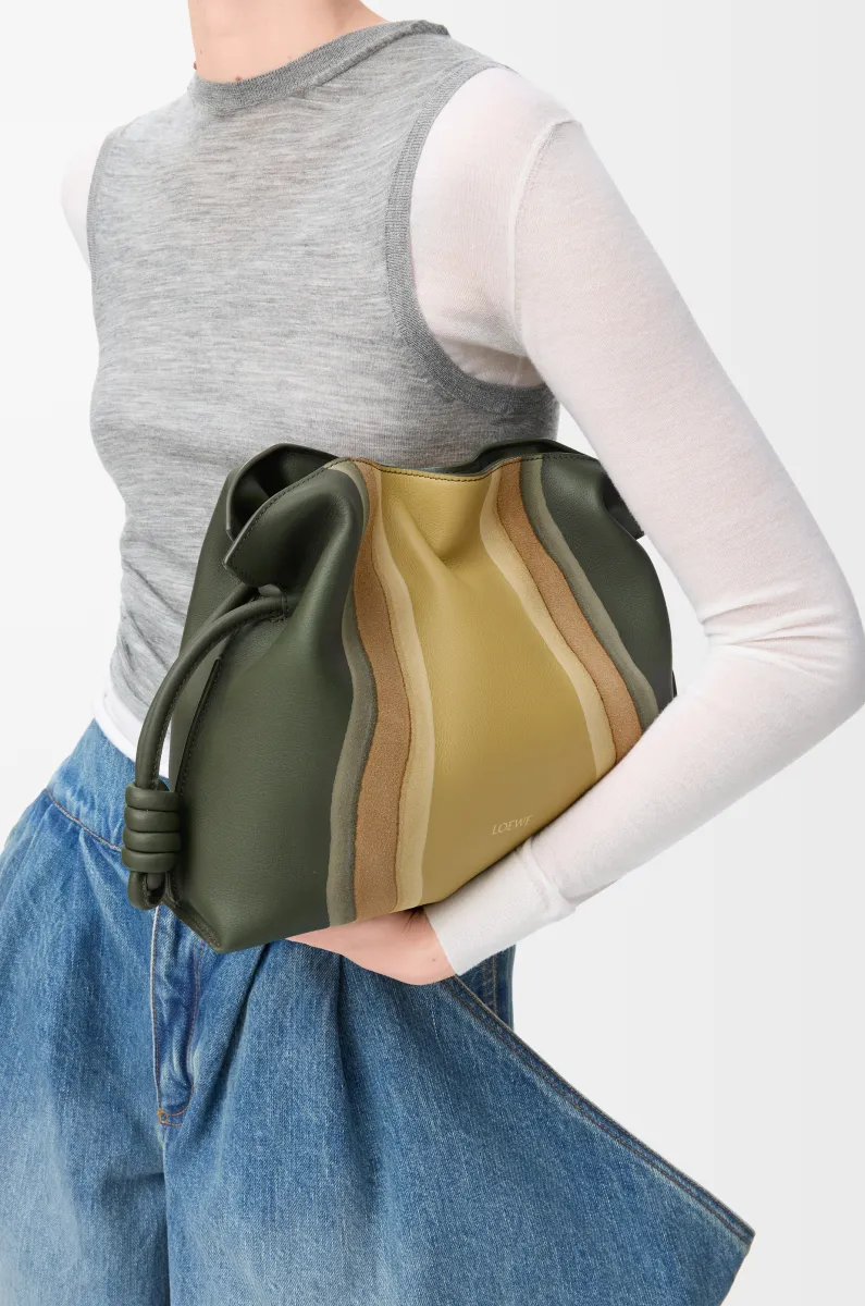 中号纳帕牛皮革 Flamenco Landscape 手拿包