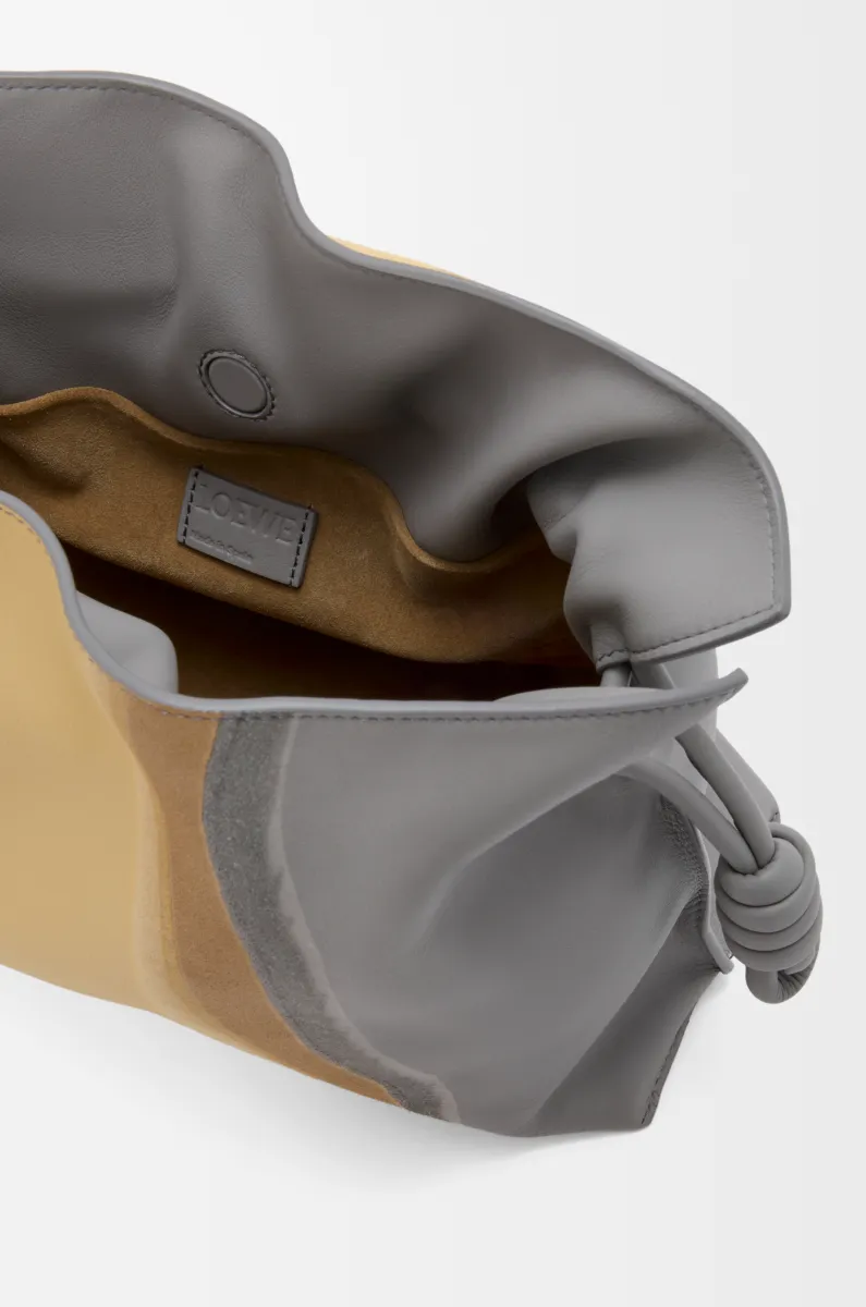 中号纳帕牛皮革 Flamenco Landscape 手拿包