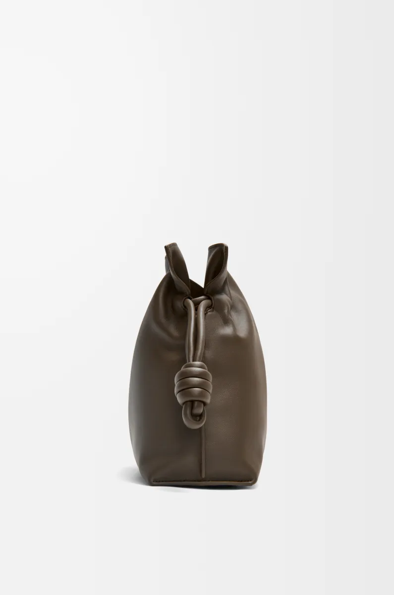 中号纳帕牛皮革 Flamenco 手拿包