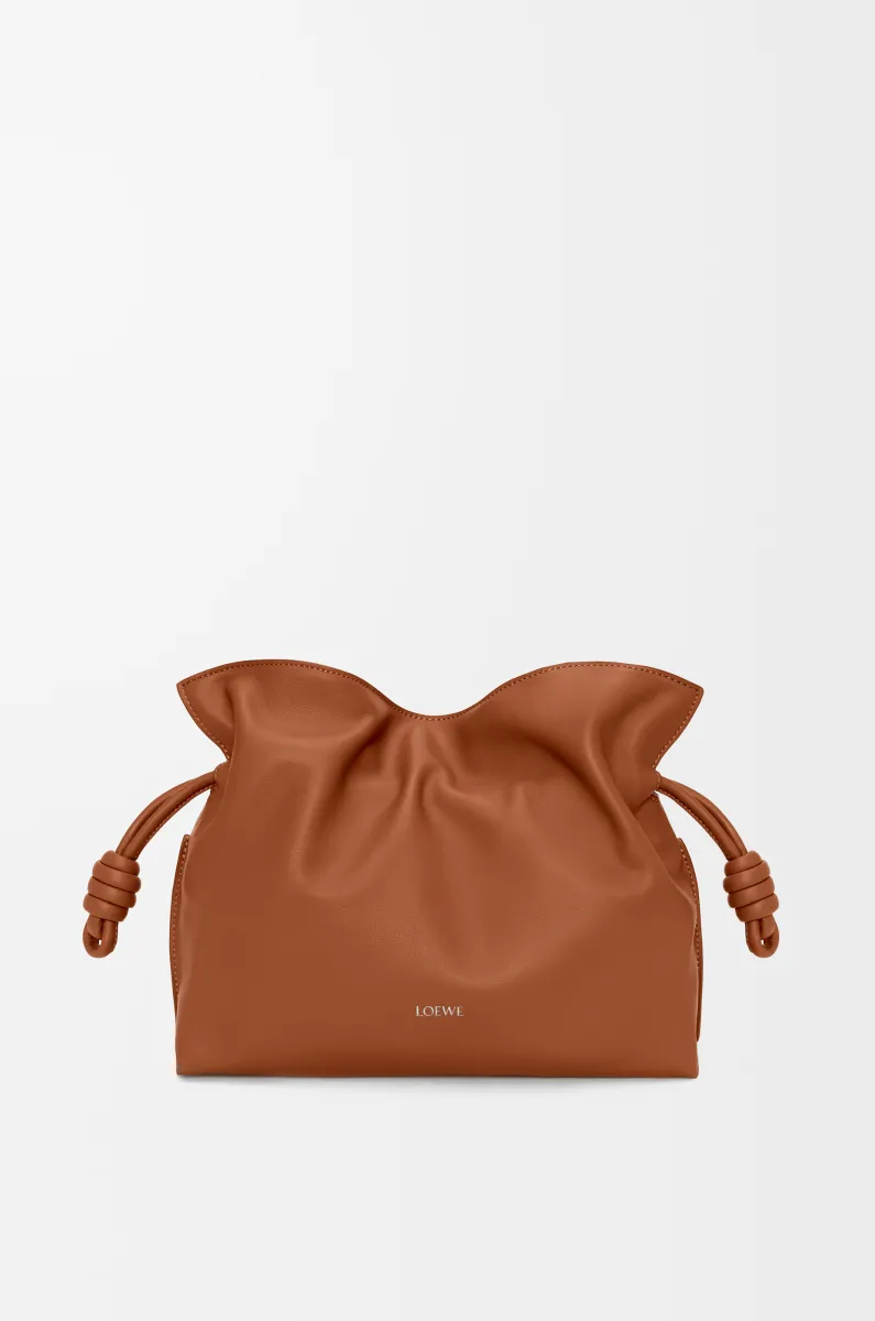 中号纳帕牛皮革 Flamenco 手拿包