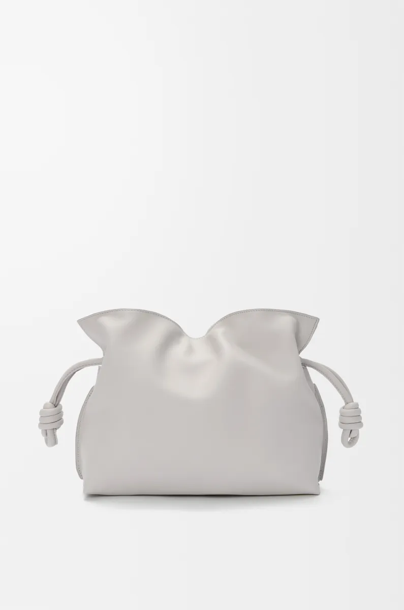 中号纳帕牛皮革 Flamenco 手拿包