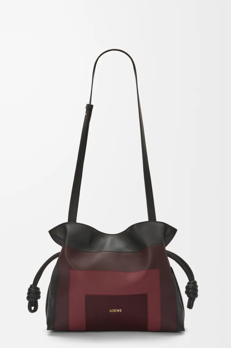 中号纳帕牛皮革 Flamenco 手拿包