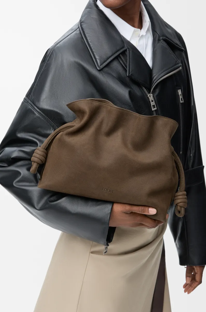 中号粒面牛巴革 Flamenco 手拿包