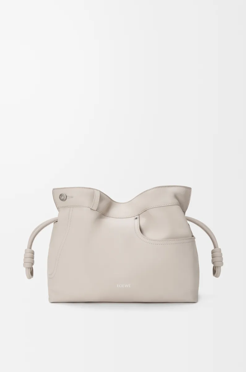 中号亮面牛皮革 Panta Flamenco 手拿包