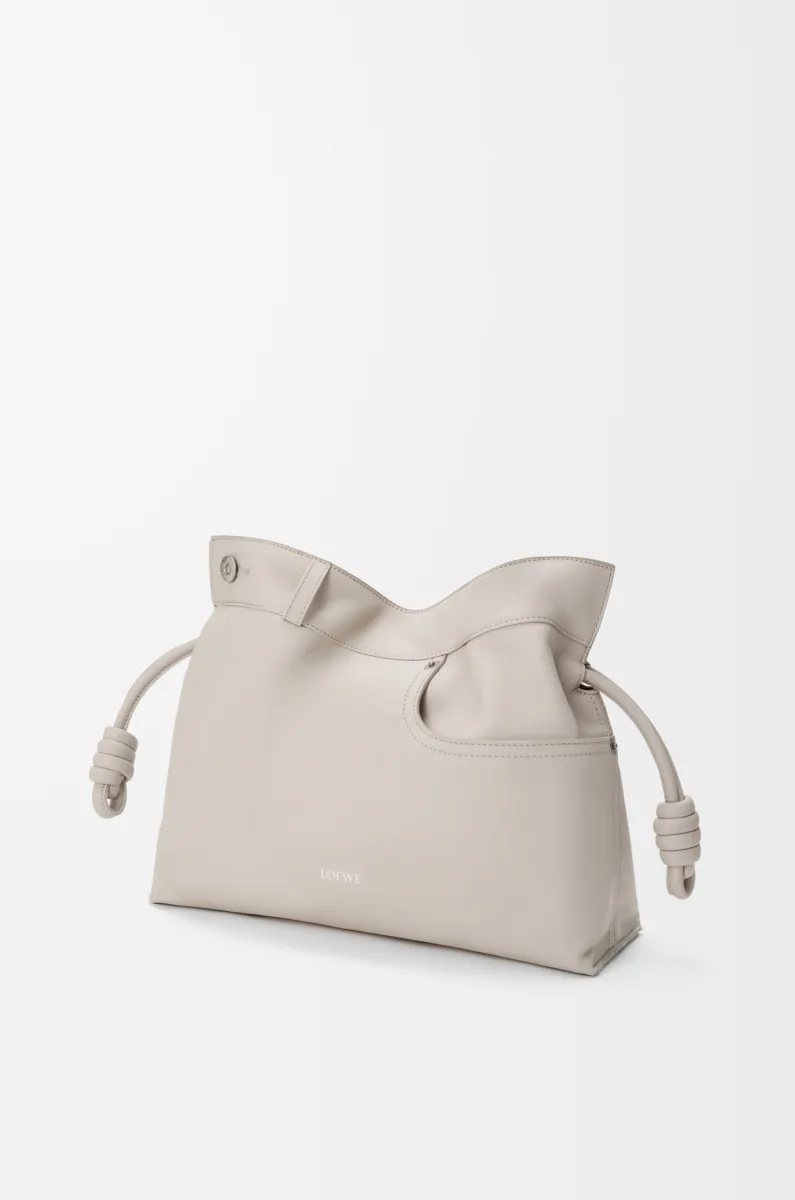 中号亮面牛皮革 Panta Flamenco 手拿包