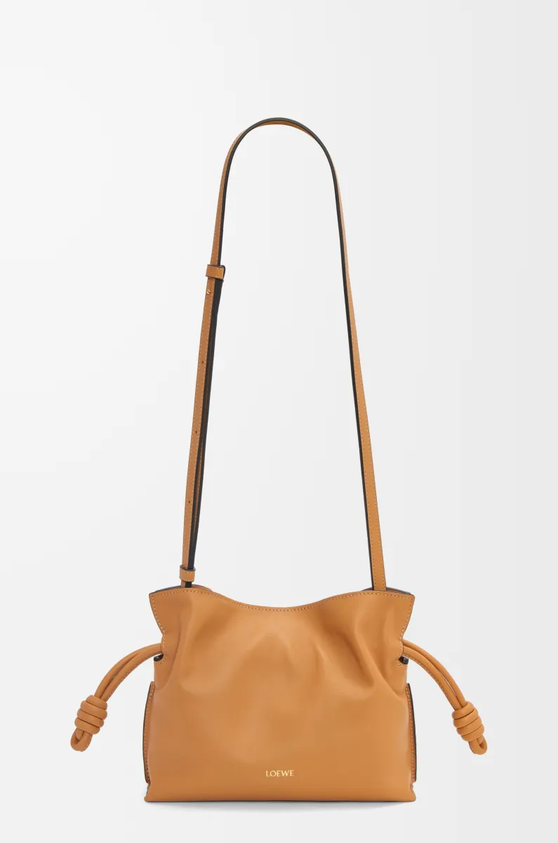 迷你纳帕牛皮革 Flamenco 手拿包