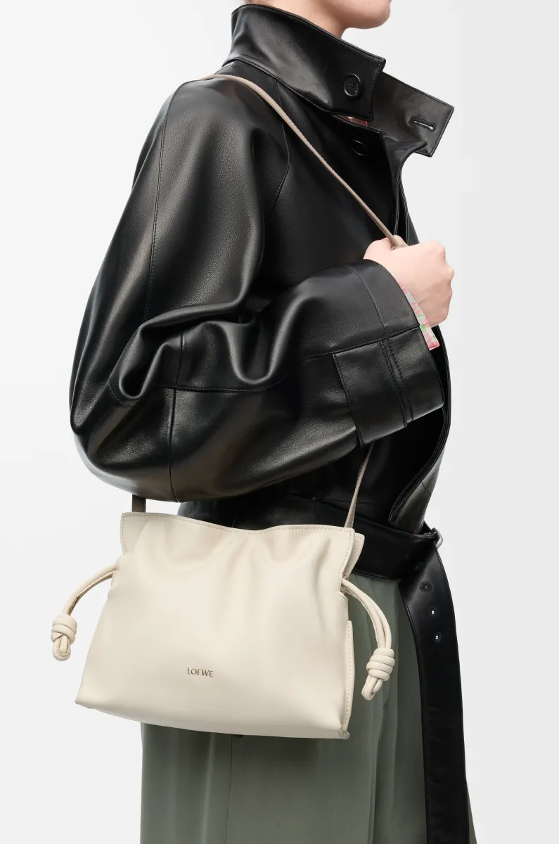 迷你纳帕牛皮革 Flamenco 手拿包