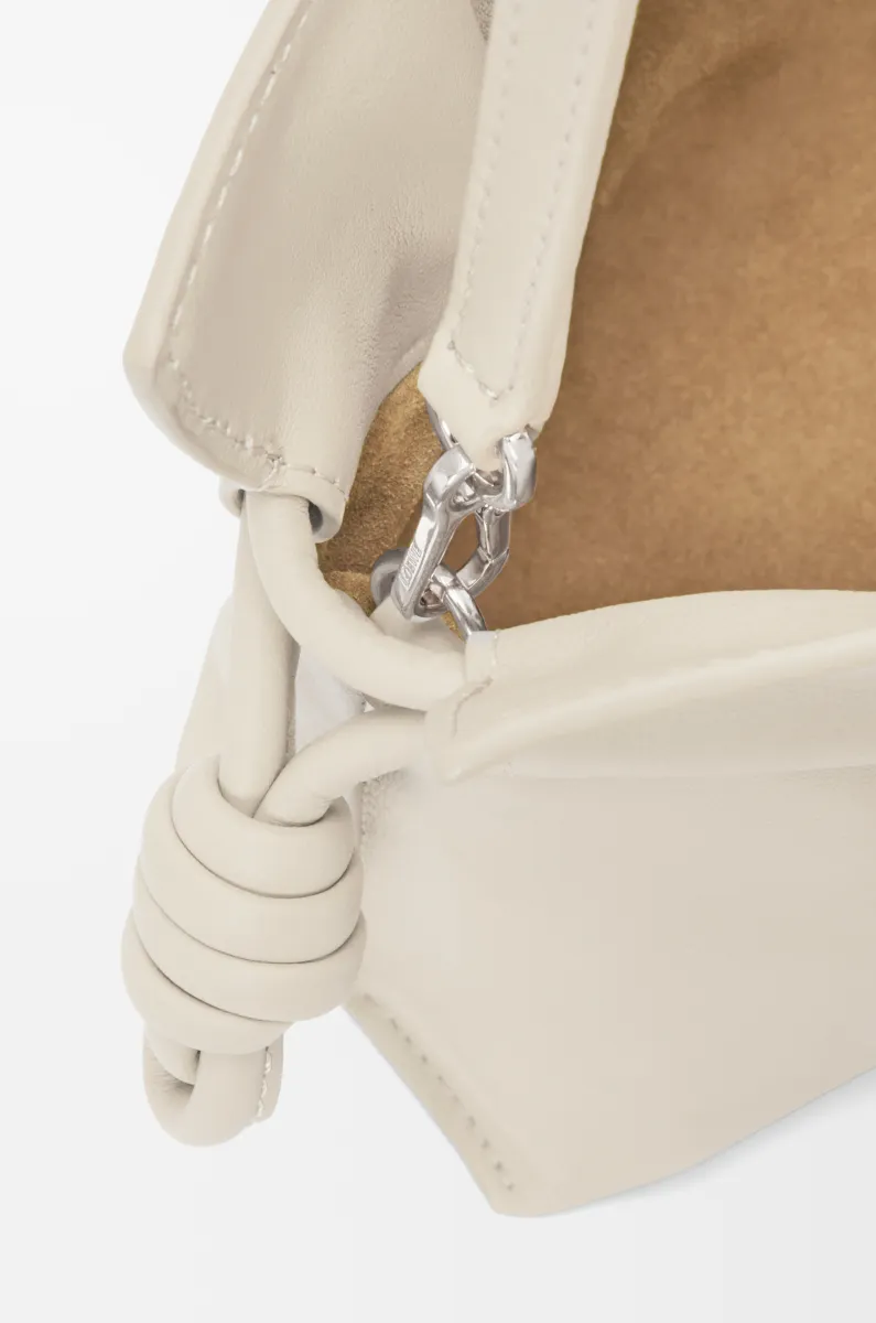 迷你纳帕牛皮革 Flamenco 手拿包