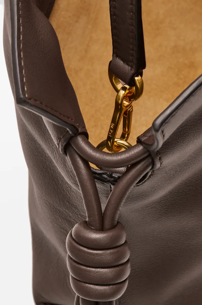 迷你纳帕牛皮革 Flamenco 手拿包