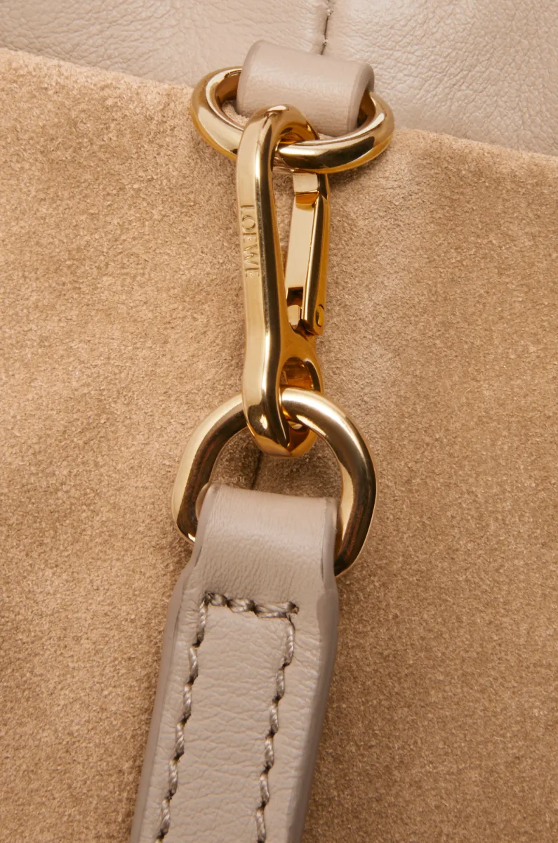 迷你纳帕牛皮革 Flamenco 手拿包