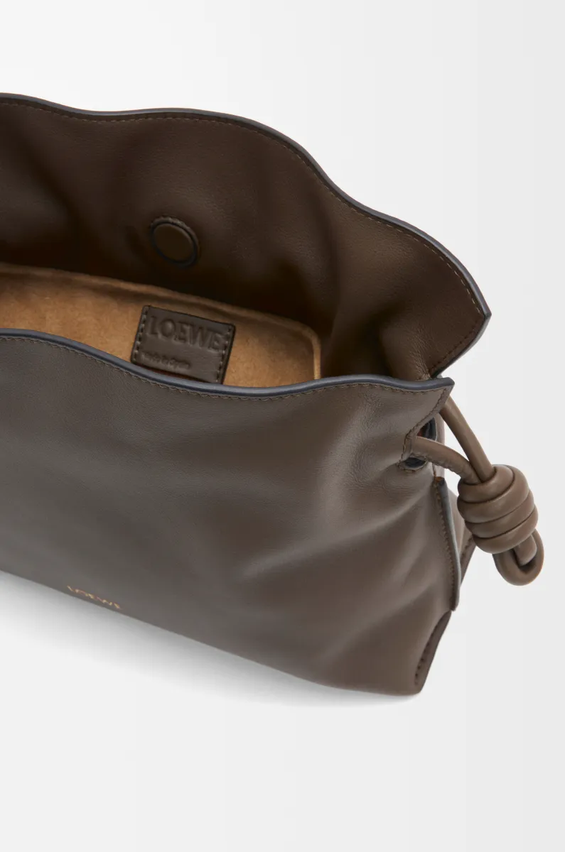 迷你纳帕牛皮革 Flamenco 手拿包