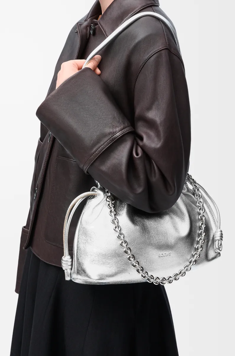 中号层压羊皮革 Flamenco Purse 手拿包