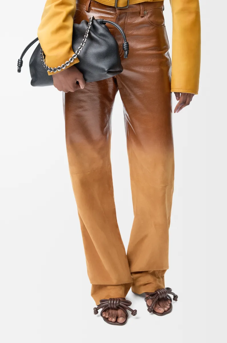 中号粒面牛皮革 Flamenco Purse 手拿包