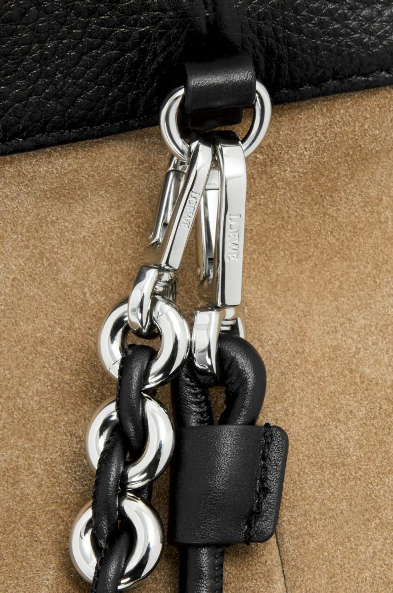 中号粒面牛皮革 Flamenco Purse 手拿包