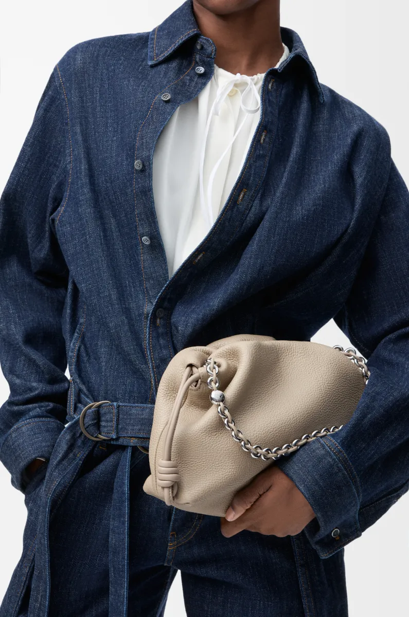 中号粒面牛皮革 Flamenco Purse 手拿包