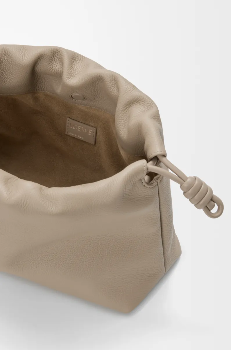 中号粒面牛皮革 Flamenco Purse 手拿包