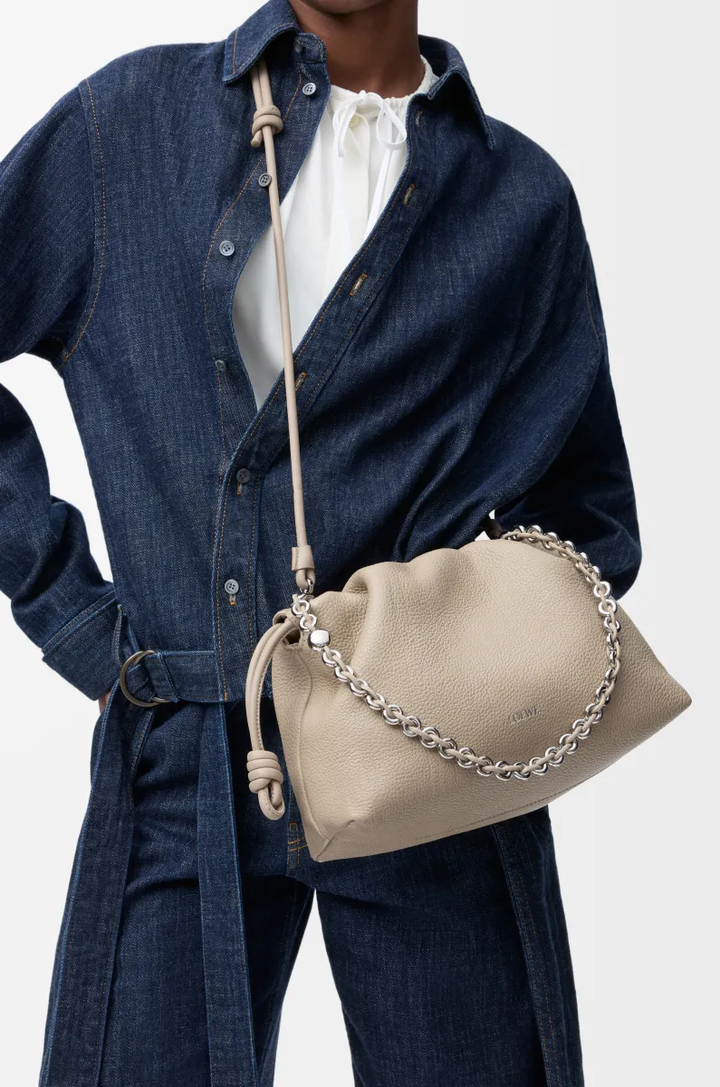 中号粒面牛皮革 Flamenco Purse 手拿包