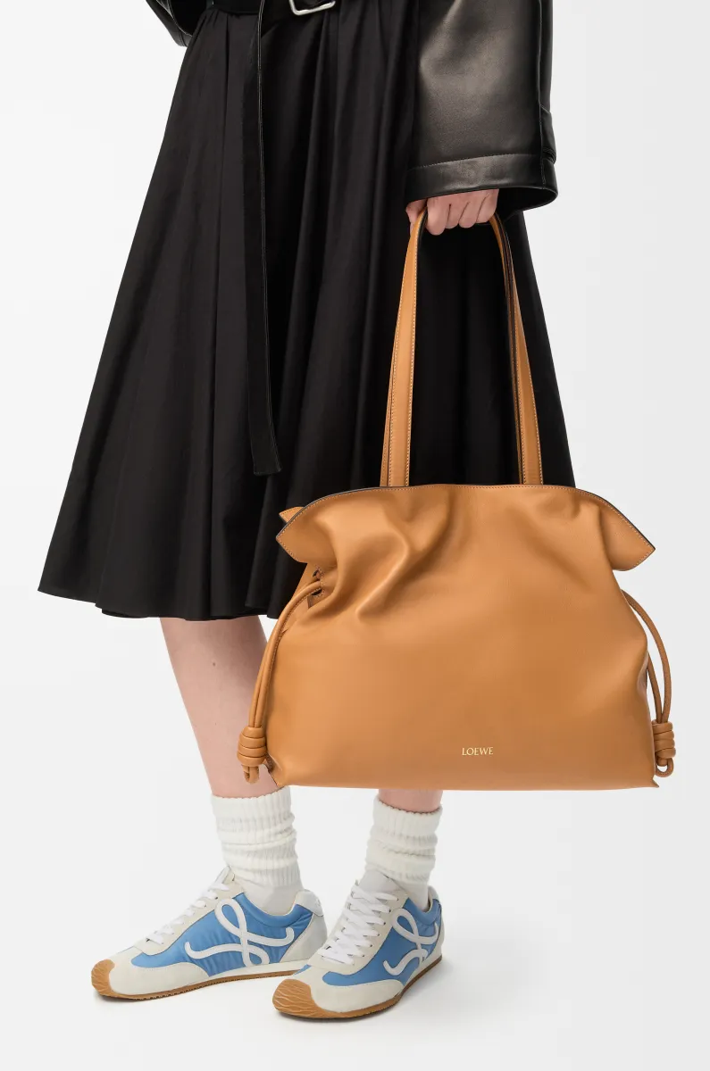 大号纳帕牛皮革 Flamenco 手拿包