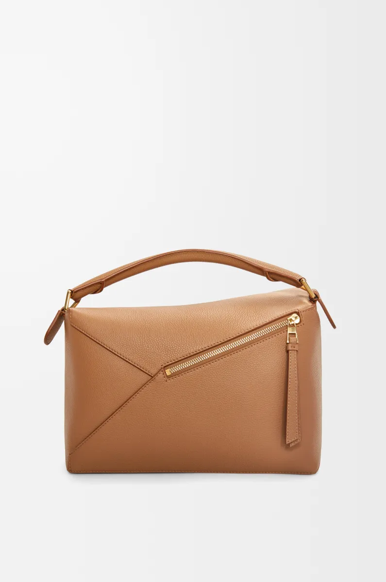 中号柔软粒面牛皮革 Puzzle 手袋