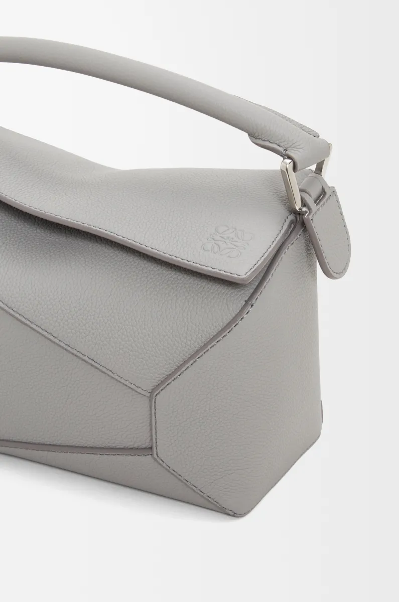 小号柔软粒面牛皮革 Puzzle 手袋