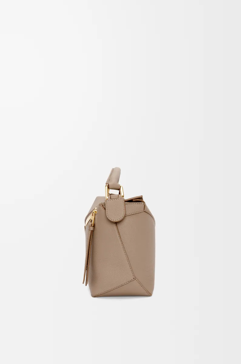 小号柔软粒面牛皮革 Puzzle 手袋