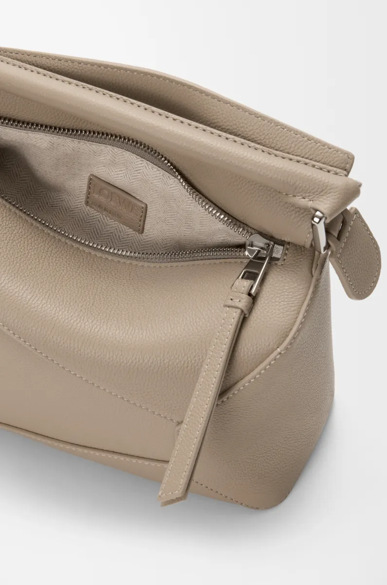 小号柔软粒面牛皮革 Puzzle 手袋