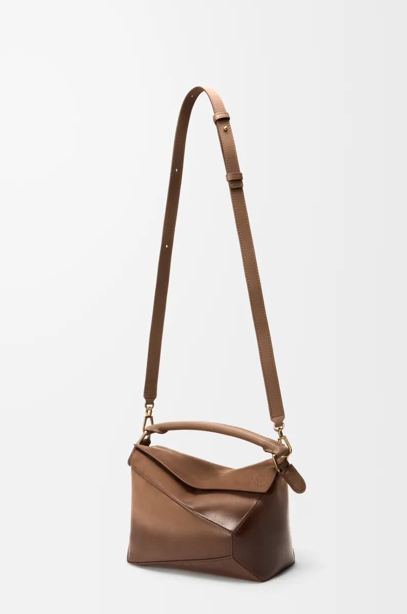 小号渐变漆面牛巴革 Puzzle Edge 手袋