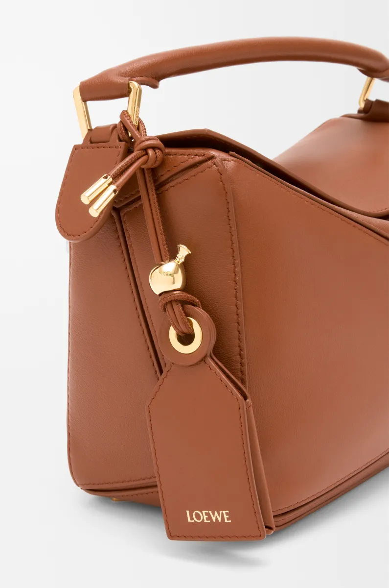 小号纳帕羊皮革 Featherlight Puzzle 手袋