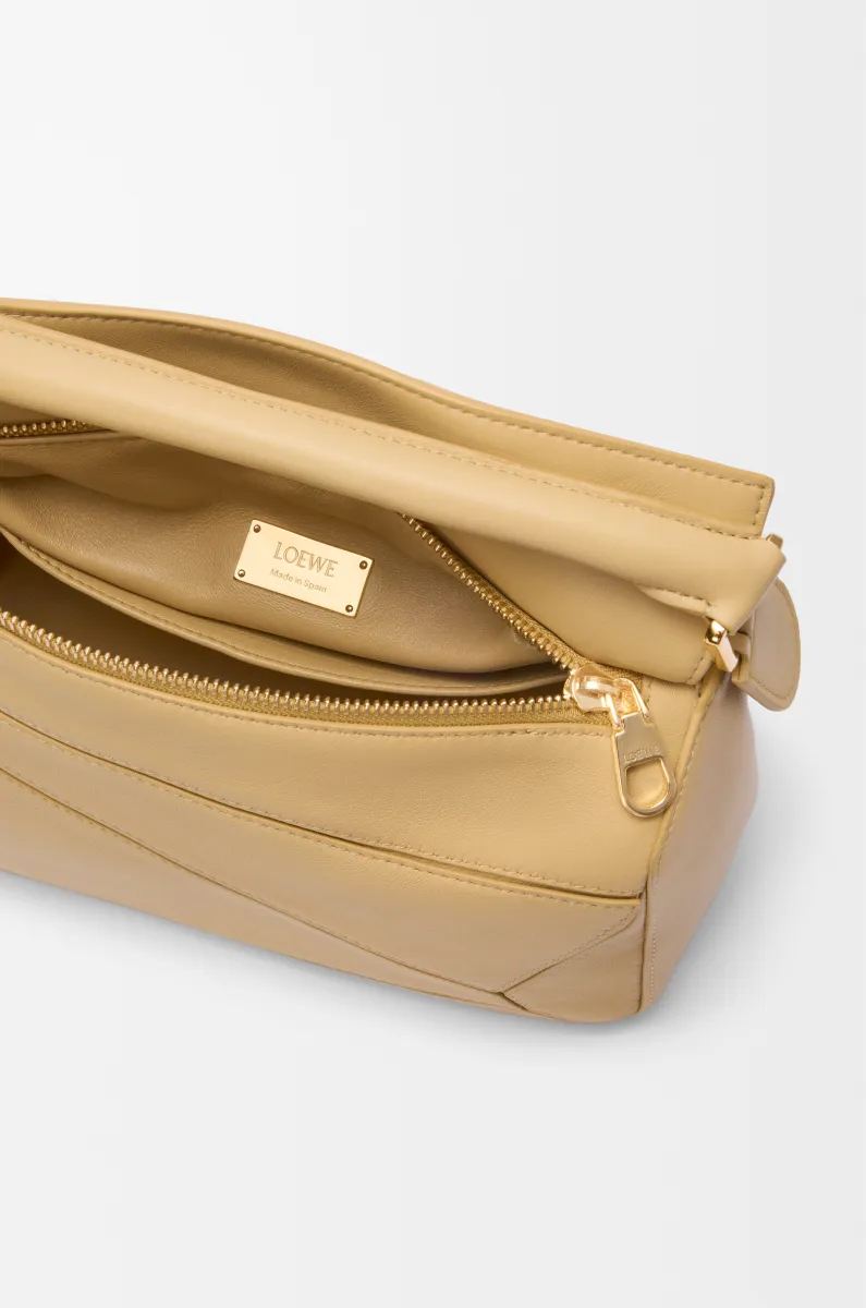 小号纳帕羊皮革 Featherlight Puzzle 手袋