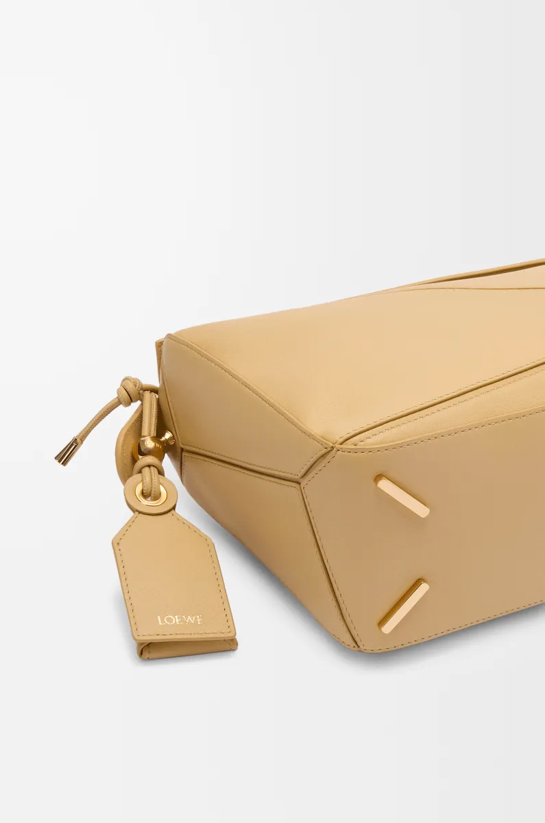 小号纳帕羊皮革 Featherlight Puzzle 手袋