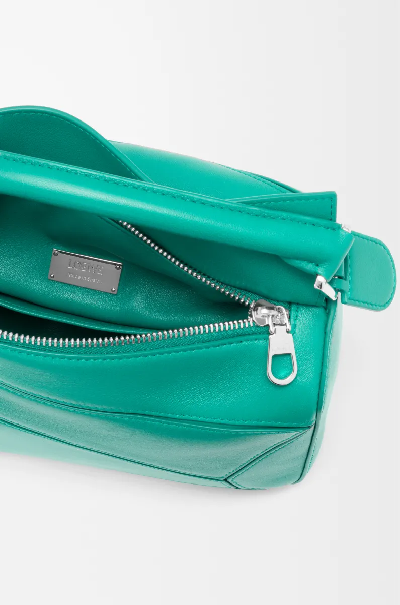 小号纳帕羊皮革 Featherlight Puzzle 手袋