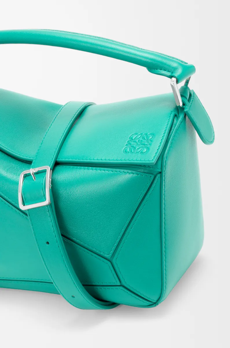 小号纳帕羊皮革 Featherlight Puzzle 手袋