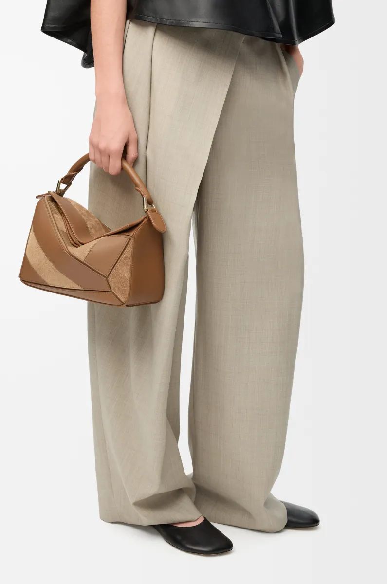 小号经典牛皮革和绒面革 Puzzle 手袋